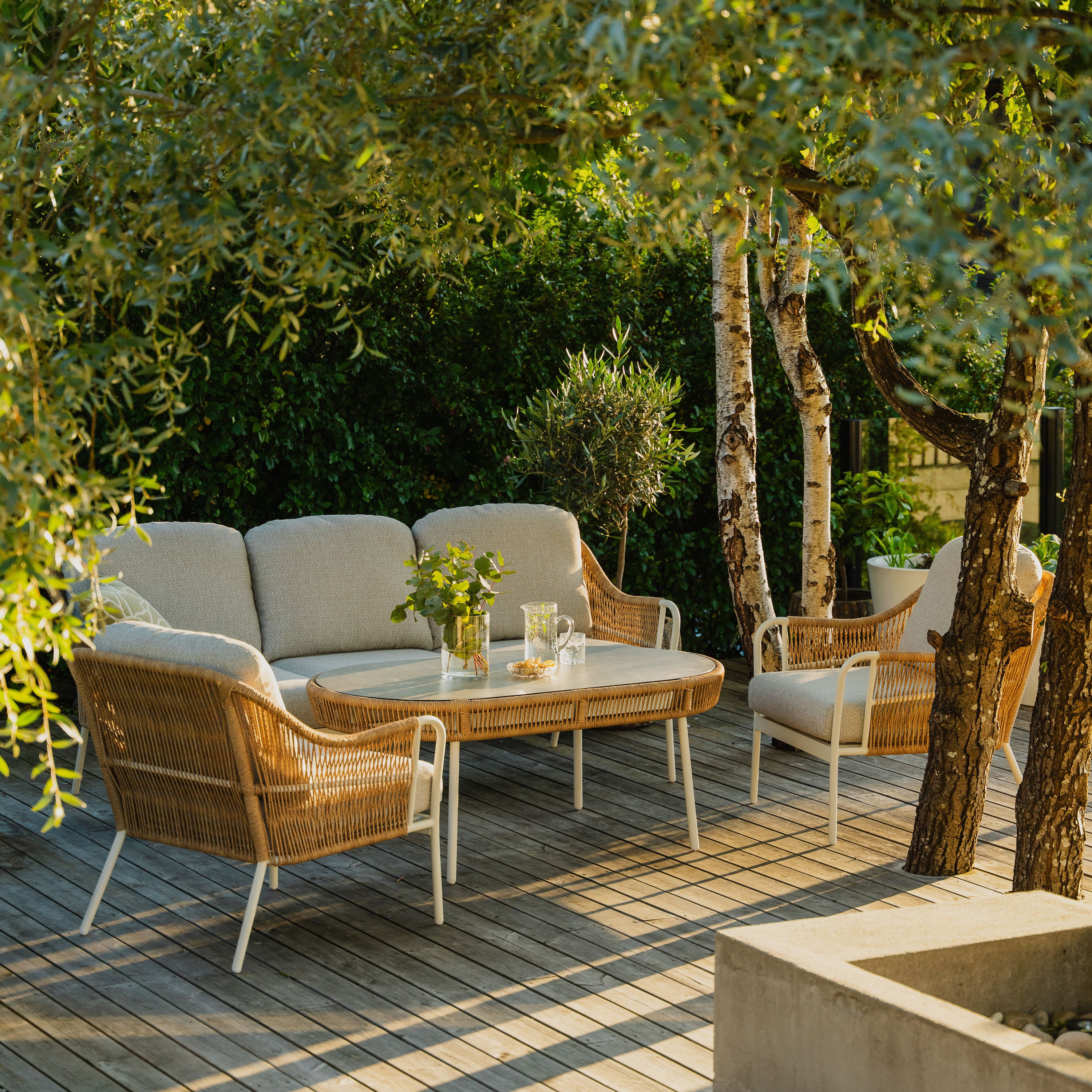 Olivia Loungesæt, inkl. Hynder - 4 dele, sofa, bord, 2 stole