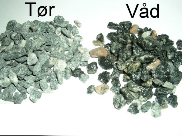 Grå Granit 11-16 mm. 1000 kg. - på palle, Grå Granit 11-16 mm. 1000 kg. - på palle, 1 ton sække. Leveres på palle. Bestillínger inden onsdag, leveres samme uge. Lys grå Forsann granit. Særlig velegnet til indkørsel osv. Få Lys grå granit leveret i en prak