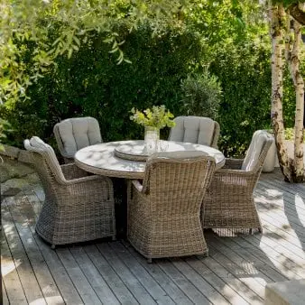 Hastings rundt spisebordssæt - 8 dele inkl hynder