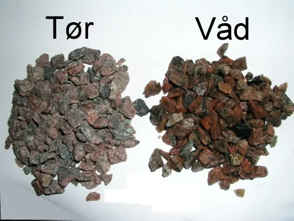 Rød Granit 8-12 mm -1000 kg. - på palle, Rød Granit 8-12 mm -1000 kg. - på palle, 1 ton sække. Leveres på palle. Bestillínger inden onsdag, leveres samme uge. Særlig velegnet til bede, indkørsel eller gangstier. Få rød granit leveret i en praktisk Bigbag